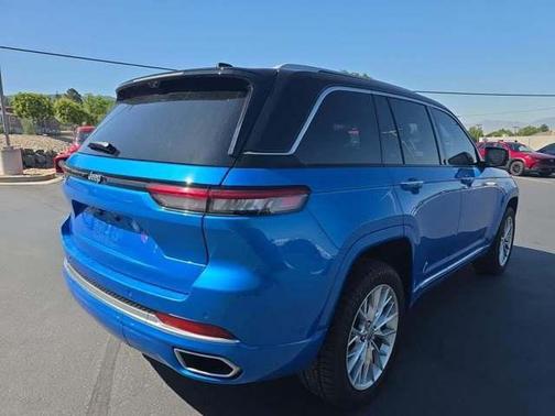 2023 Jeep Grand Cherokee 4xe Summit