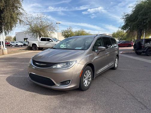 2018 Chrysler Pacifica Touring-L