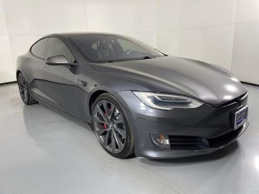 2019 Tesla Model S Performance