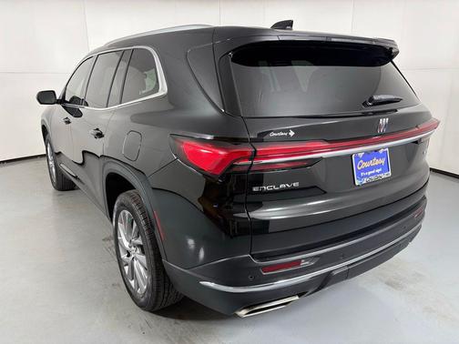 2025 Buick Enclave Preferred FWD