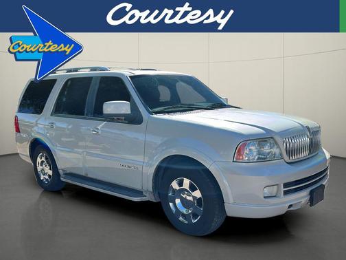 2005 Lincoln Navigator Luxury