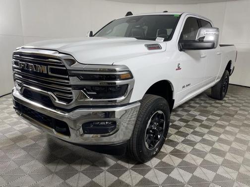 2025 RAM 2500 Laramie Crew Cab 4x4 6'4' Box