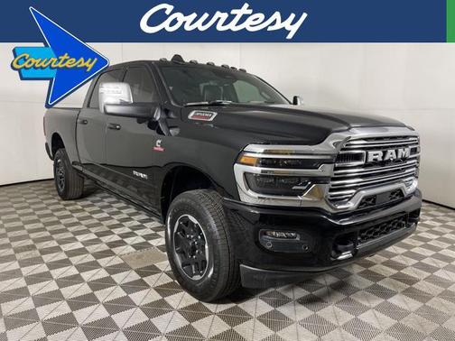 2025 RAM 3500 Laramie Crew Cab 4x4 6'4' Box
