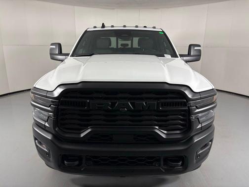 2026 RAM 3500 Tradesman Crew Cab 4x4 8' Box