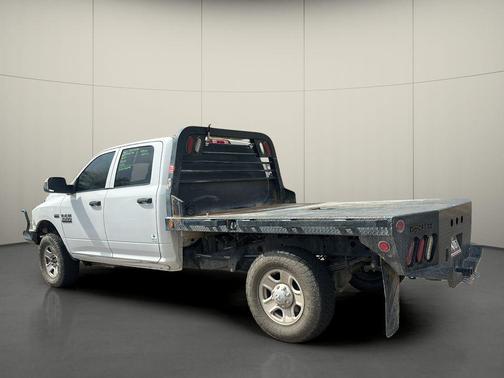 Bright White Clearcoat 2018 RAM 3500 Tradesman Crew Cab 4x4 8' Box