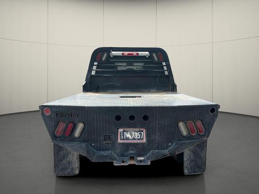 Bright White Clearcoat 2018 RAM 3500 Tradesman Crew Cab 4x4 8' Box