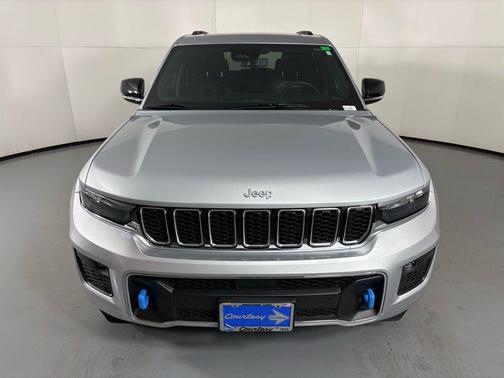 2022 Jeep Grand Cherokee 4xe Overland