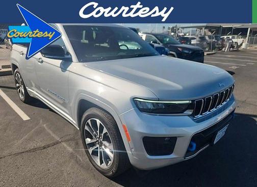 2022 Jeep Grand Cherokee 4xe Overland