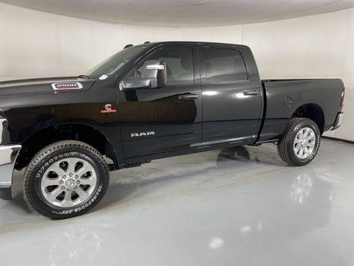 2025 RAM 2500 Big Horn Crew Cab 4x4 6'4' Box