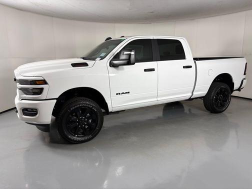 2026 RAM 2500 Big Horn Crew Cab 4x4 6'4' Box