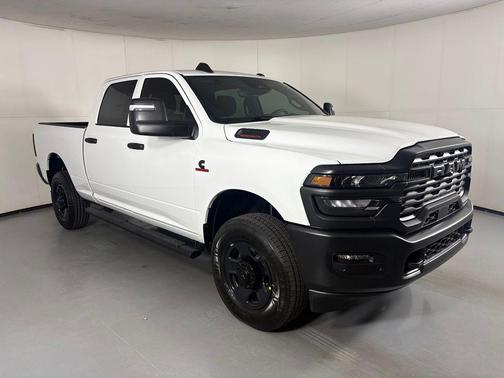 Bright White Clearcoat 2026 RAM 3500 Tradesman Crew Cab 4x4 6'4' Box