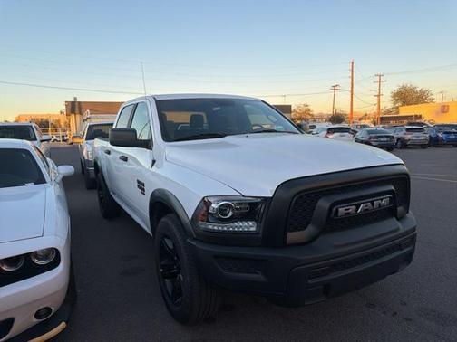 2024 RAM 1500 Classic Warlock Crew Cab 4x2 5'7' Box