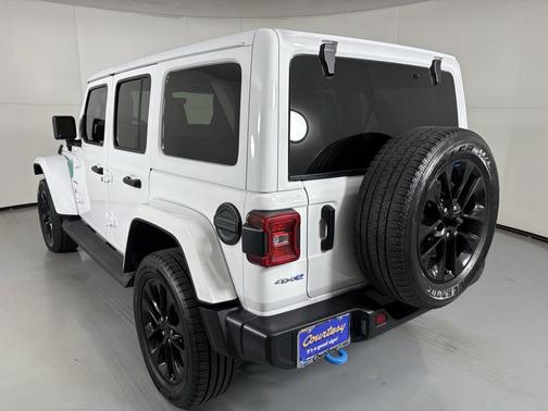 2022 Jeep Wrangler Unlimited 4xe Sahara