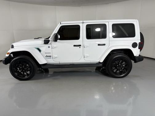 2022 Jeep Wrangler Unlimited 4xe Sahara