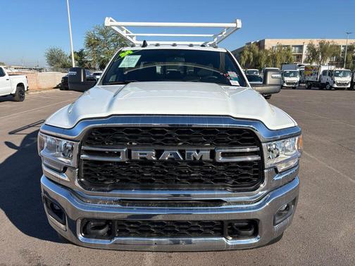2024 RAM 3500 Tradesman Crew Cab 4x4 8' Box