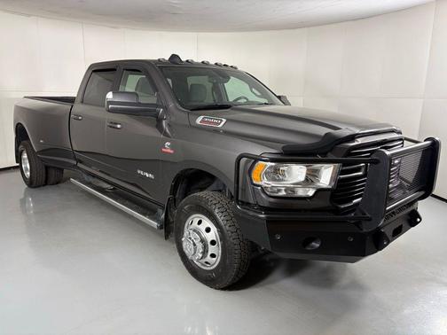 2020 RAM 3500 Big Horn Crew Cab 4x4 8' Box
