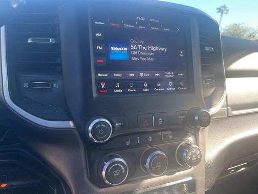 2020 RAM 3500 Big Horn Crew Cab 4x4 8' Box