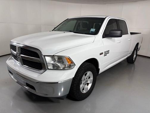 2019 RAM 1500 SLT