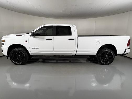2026 RAM 3500 Big Horn Crew Cab 4x4 8' Box