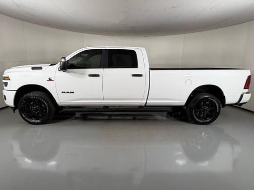 2026 RAM 3500 Big Horn Crew Cab 4x4 8' Box