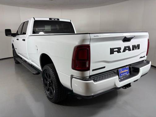 2026 RAM 3500 Big Horn Crew Cab 4x4 8' Box