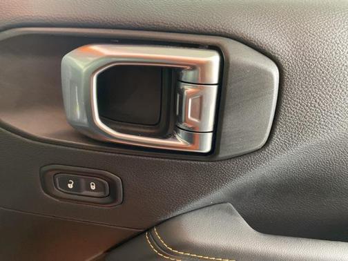 2025 Jeep Gladiator High Tide