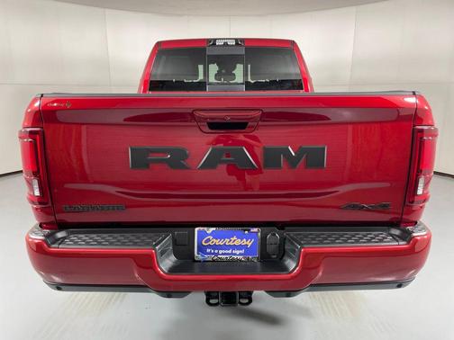 2026 RAM 2500 Laramie Crew Cab 4x4 6'4' Box