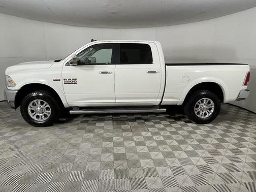 2018 RAM 2500 Laramie Crew Cab 4x4 6'4' Box