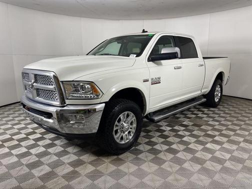 2018 RAM 2500 Laramie Crew Cab 4x4 6'4' Box