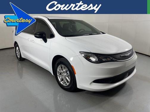 2026 Chrysler Voyager LX