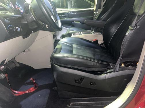2015 Chrysler Town & Country Touring