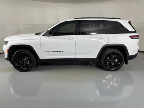 2025 Jeep Grand Cherokee Altitude