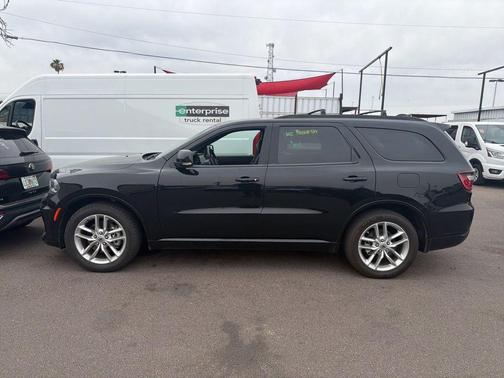DB Black Crystal Clearcoat 2024 Dodge Durango GT Plus