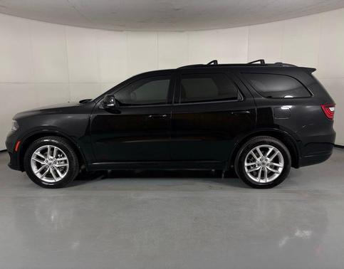 DB Black Crystal Clearcoat 2024 Dodge Durango GT Plus