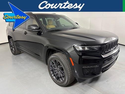 Diamond Black Crystal Pearlcoat 2025 Jeep Grand Cherokee L Summit Reserve