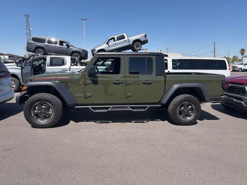 Sarge Green Clearcoat 2023 Jeep Gladiator Rubicon