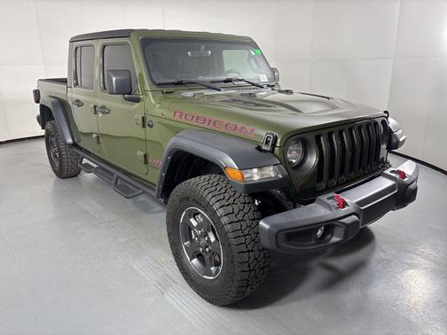 Sarge Green Clearcoat 2023 Jeep Gladiator Rubicon