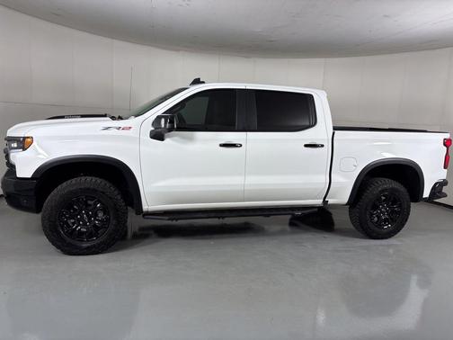 Summit White 2025 Chevrolet Silverado 1500 ZR2