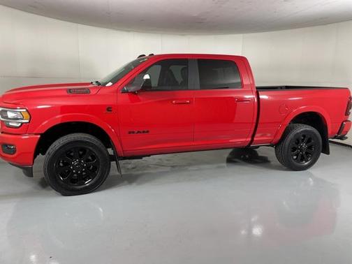 2020 RAM 2500 Laramie Crew Cab 4X4 6'4' Box