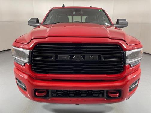 2020 RAM 2500 Laramie Crew Cab 4X4 6'4' Box