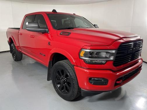 2020 RAM 2500 Laramie Crew Cab 4X4 6'4' Box