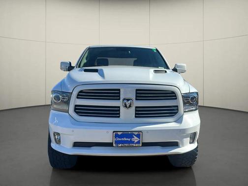2016 RAM 1500 Sport