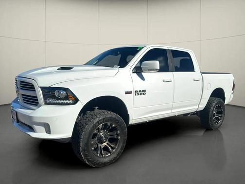 2016 RAM 1500 Sport