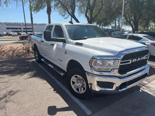 2021 RAM 3500 Tradesman Crew Cab 4x4 6'4' Box