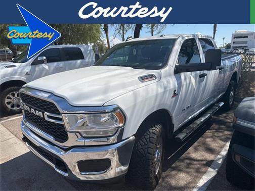 2021 RAM 3500 Tradesman Crew Cab 4x4 6'4' Box