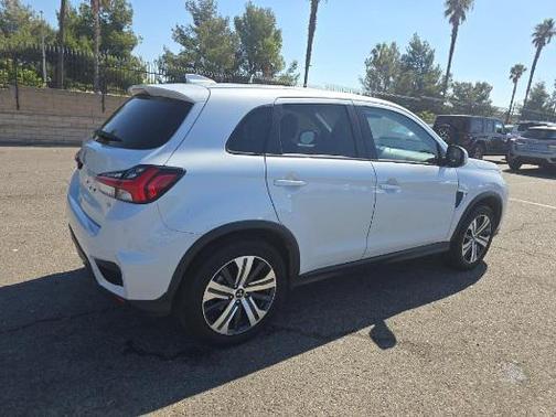 2024 Mitsubishi Outlander Sport SE