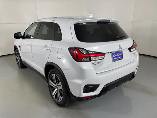 2024 Mitsubishi Outlander Sport SE
