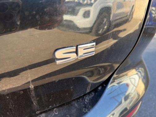 Black 2024 Mitsubishi Outlander SE 2.5 2WD