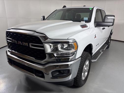 2023 RAM 2500 Big Horn Crew Cab 4x4 6'4' Box