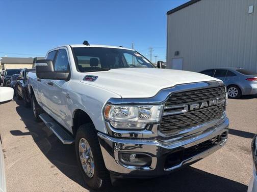 2023 RAM 2500 Big Horn Crew Cab 4x4 6'4' Box
